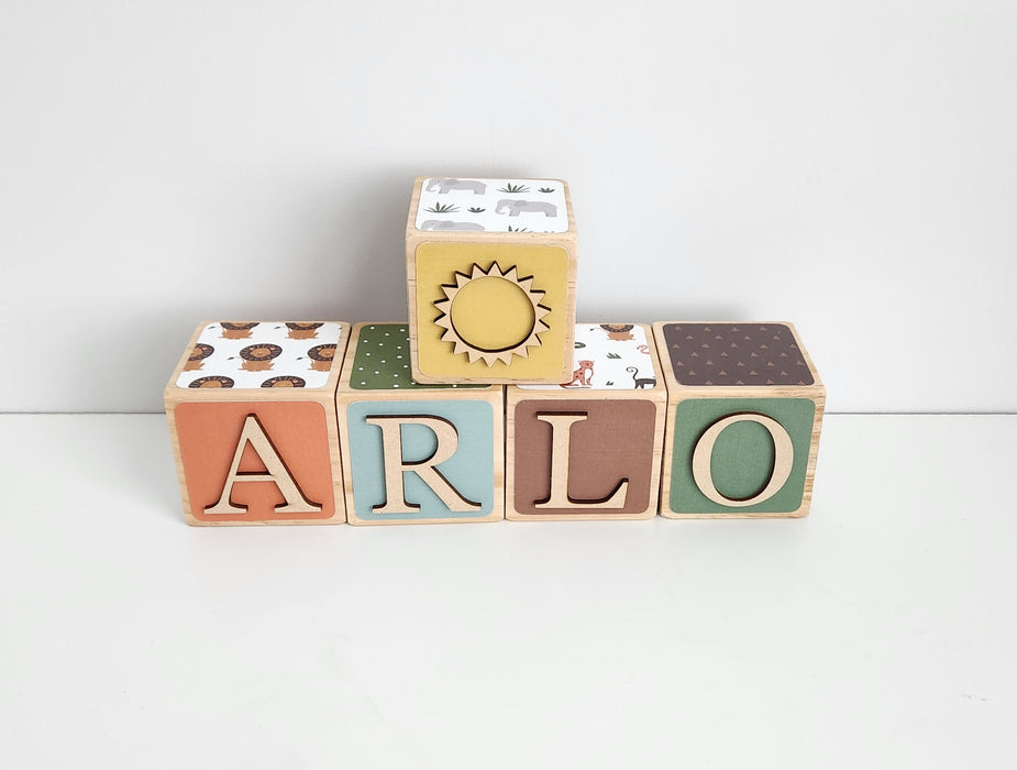 LITTLE EXPLORER WOODEN BLOCKS 7CM