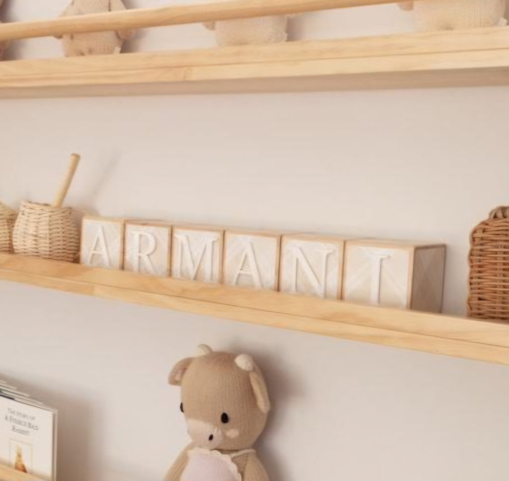 BEIGE GINGHAM WOODEN BLOCKS 7CM